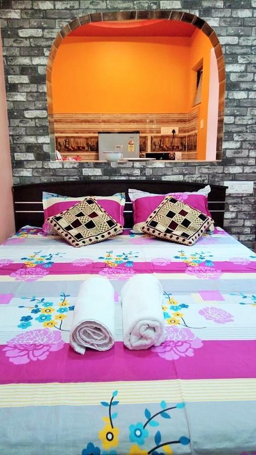 12 Homestay Apartments Siliguri Buitenkant foto