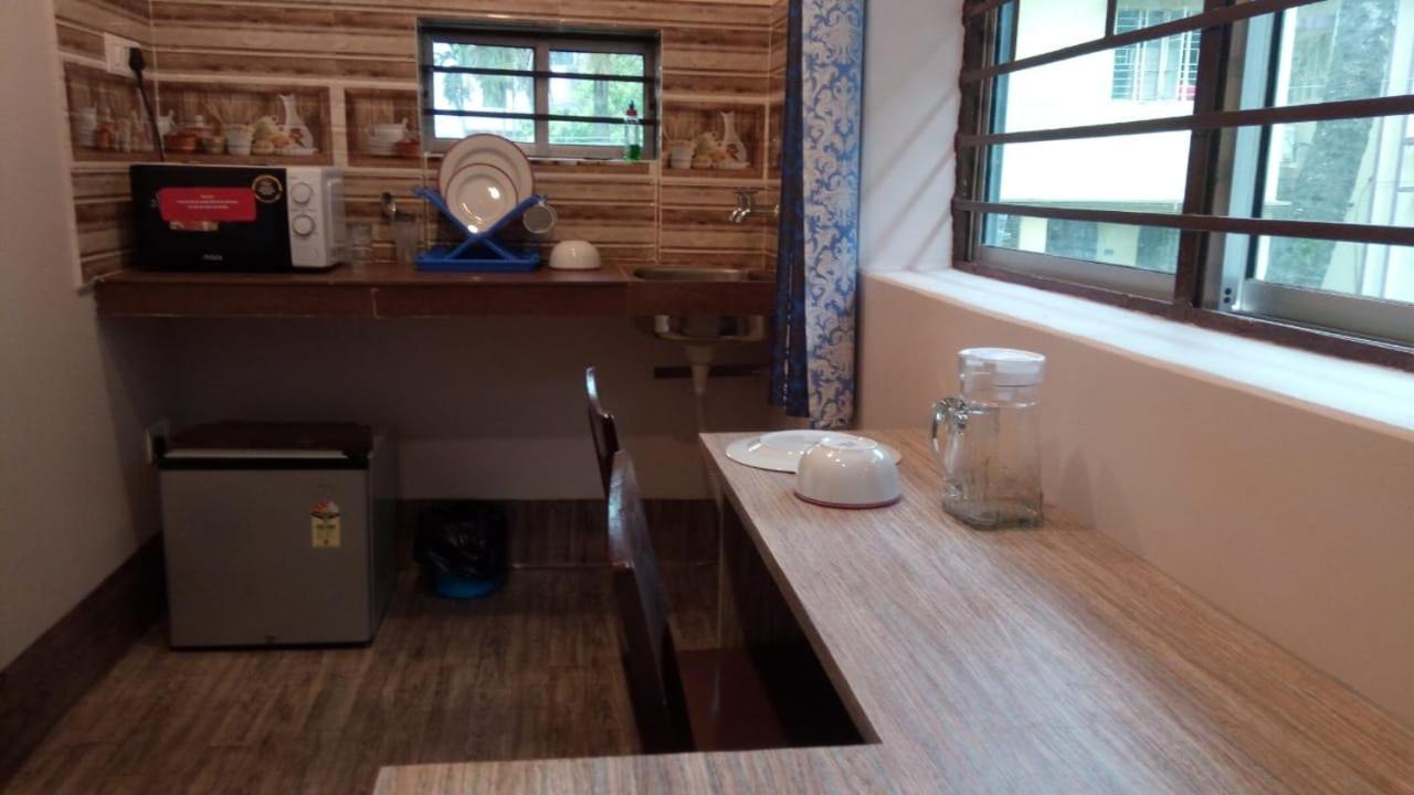 12 Homestay Apartments Siliguri Buitenkant foto