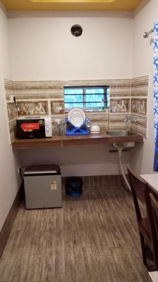 12 Homestay Apartments Siliguri Buitenkant foto